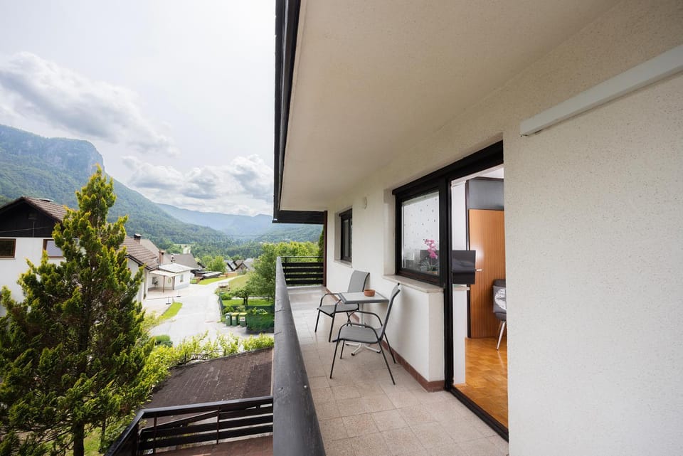 Patio, Day, View (from property/room), Balcony/Terrace