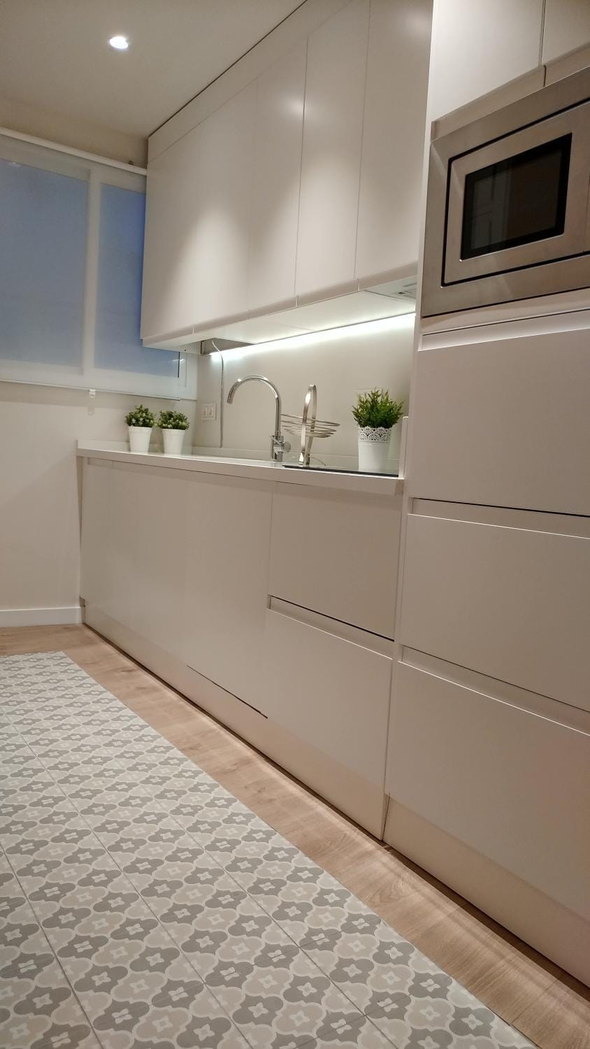 Kitchen or kitchenette