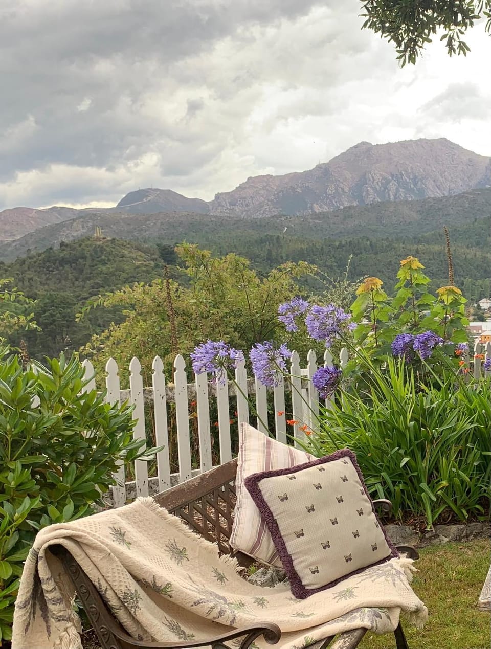 Garden, Garden view, Mountain view