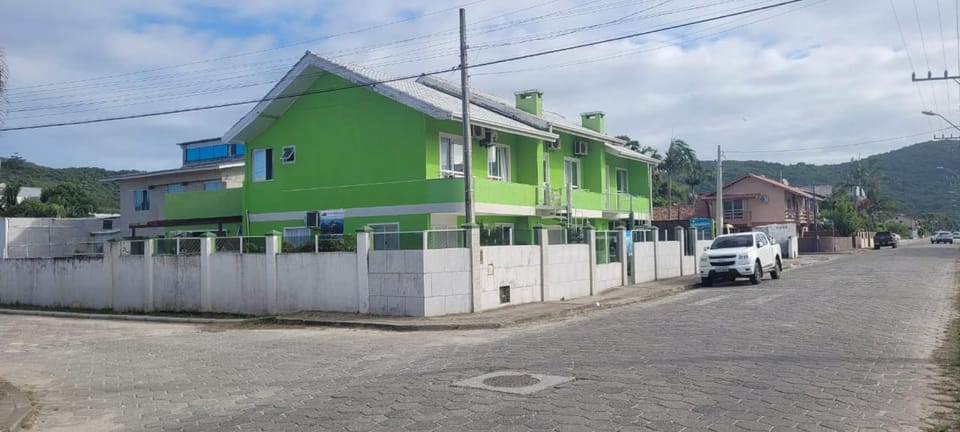 Property building, Street view, Location