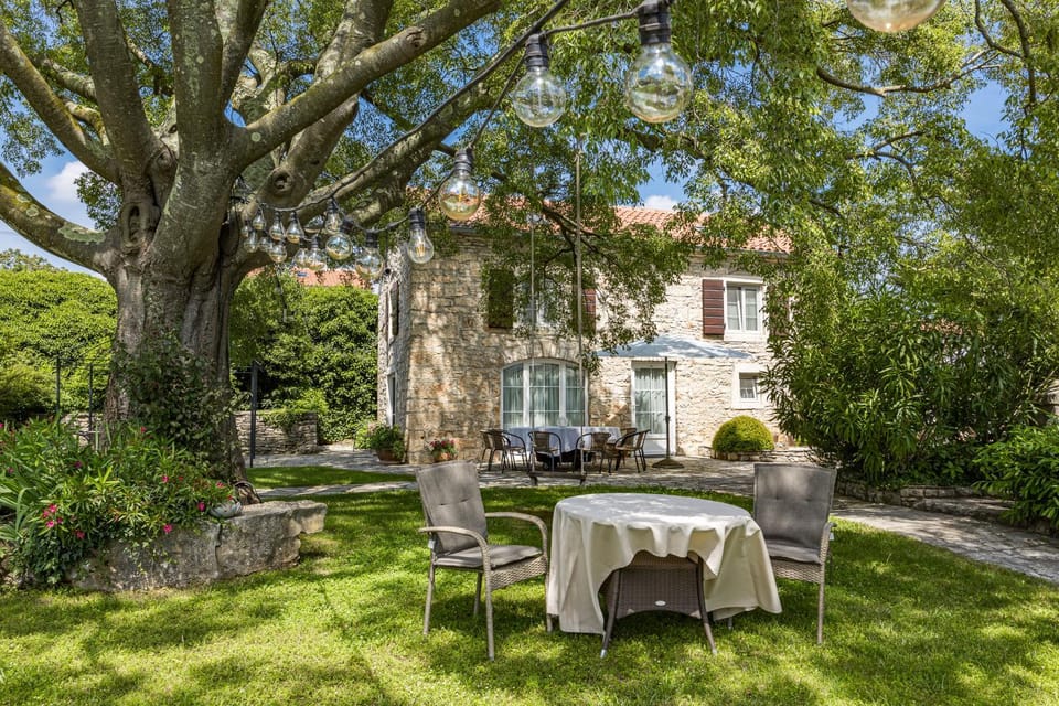 Property building, Garden
