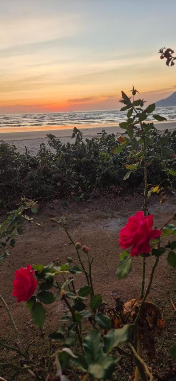 Casa na praia em São Sebastião House in Caraguatatuba
