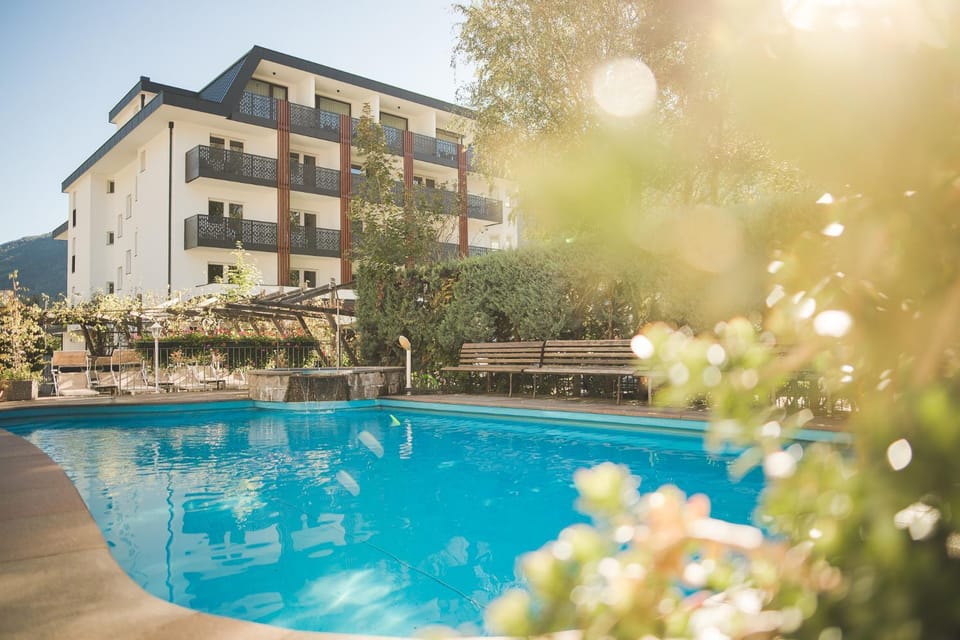 Property building, Swimming pool