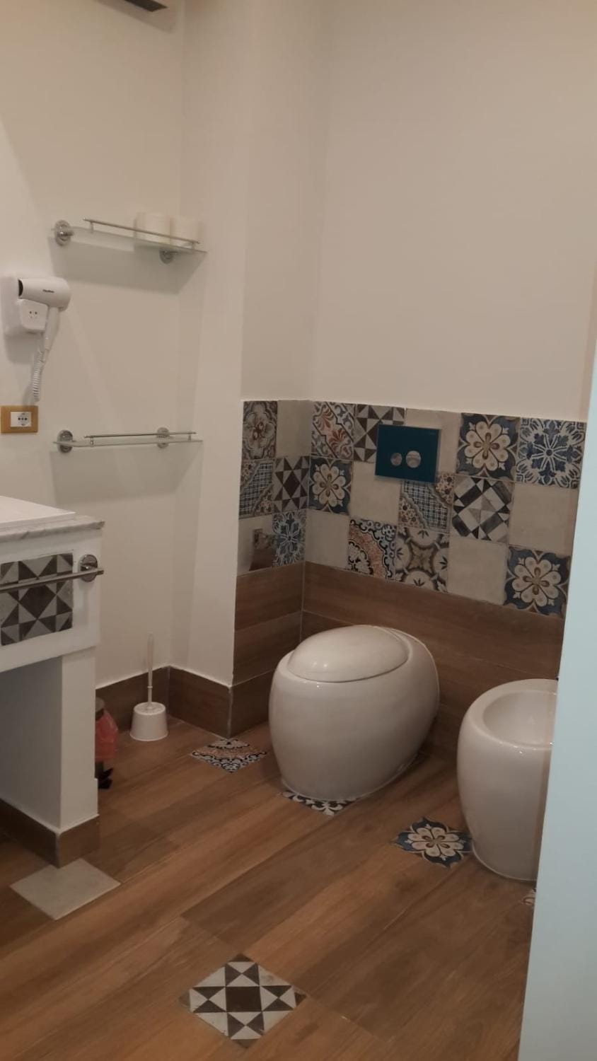 Toilet, Bathroom
