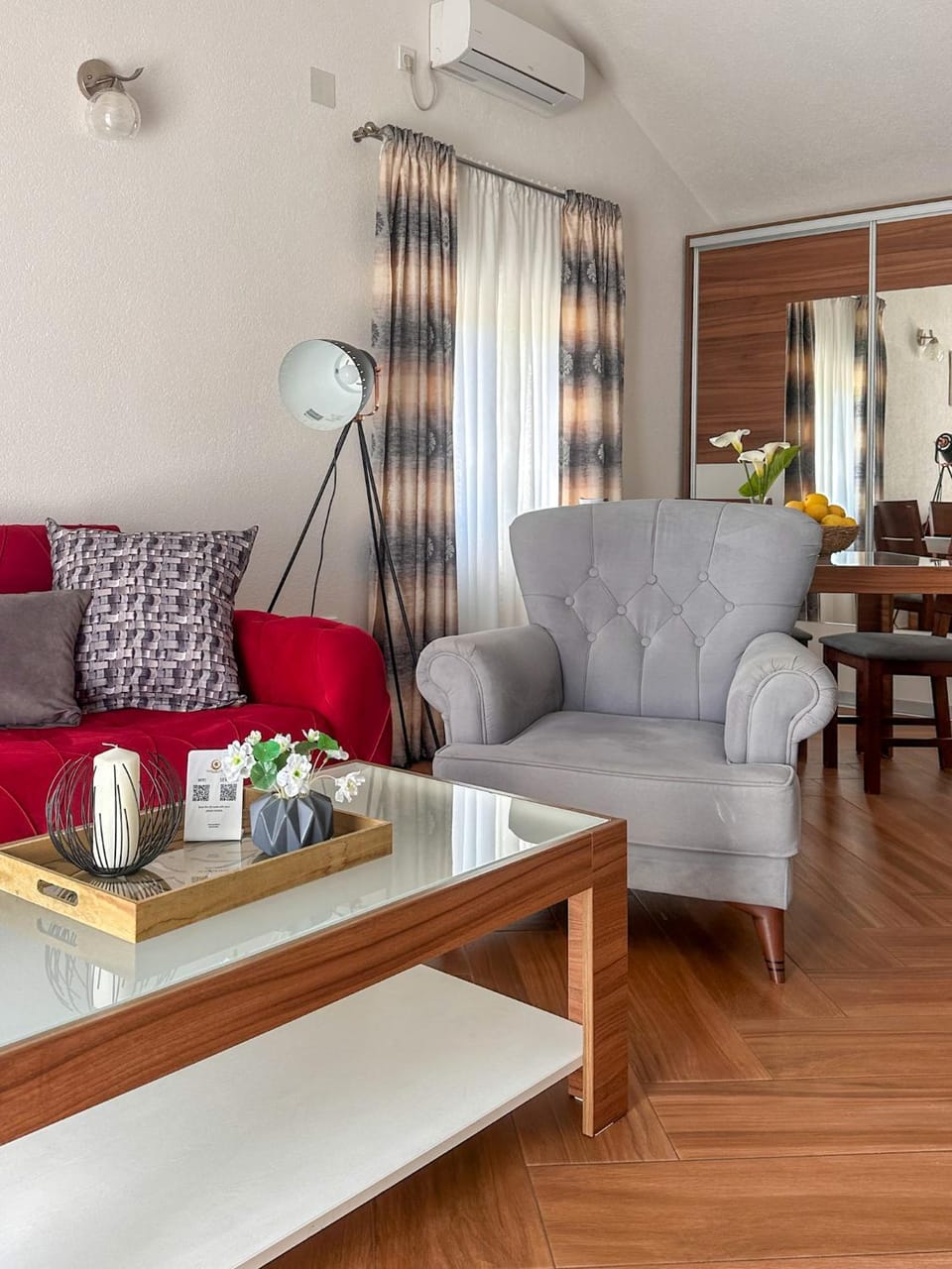 Living room, Seating area, Dining area, wardrobe