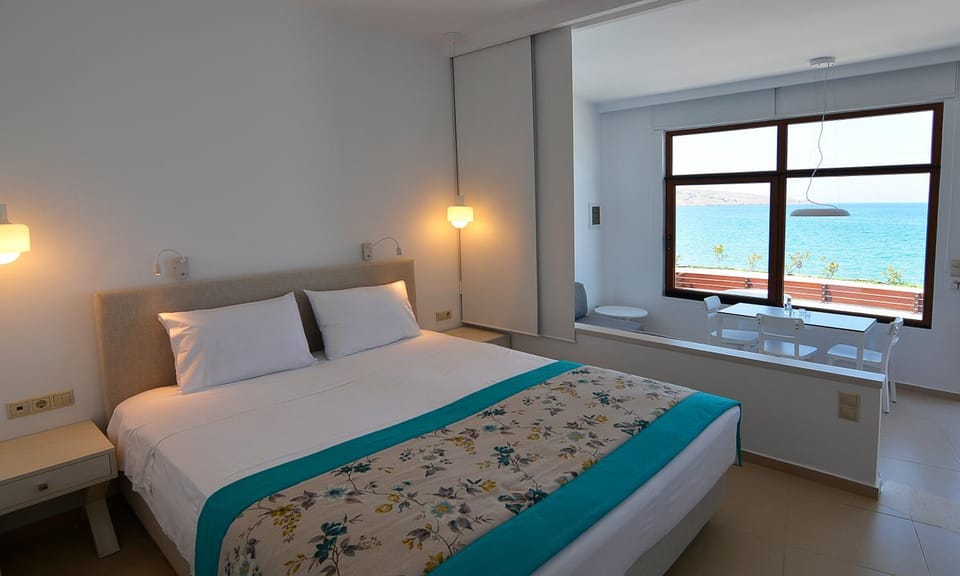 Bedroom, Sea view