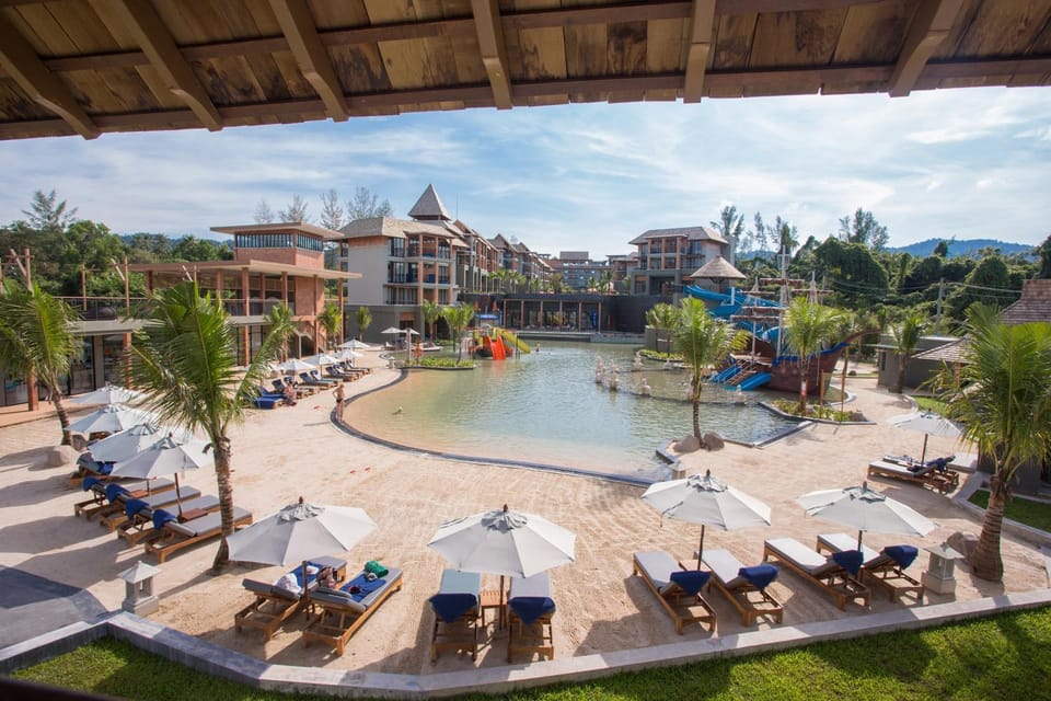 Aqua park, On site
