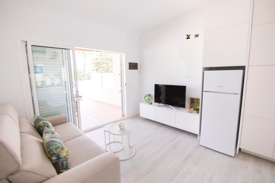 TV and multimedia, Balcony/Terrace, Living room