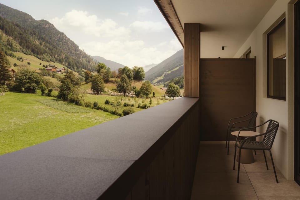 Natural landscape, Balcony/Terrace, Mountain view