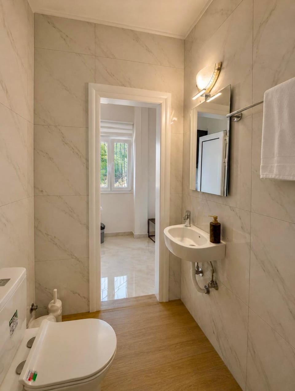 Toilet, Bathroom