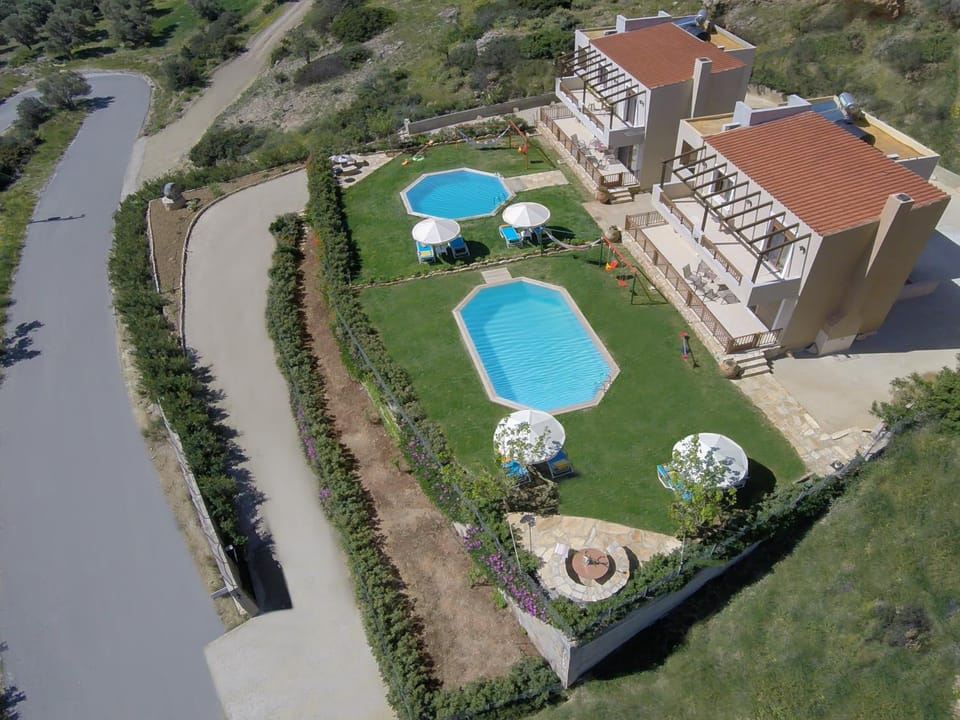 Facade/entrance, Off site, Bird's eye view