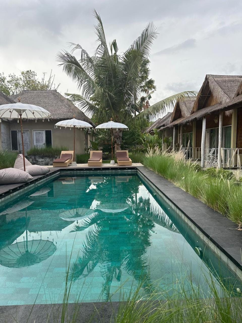 Property building, Pool view, Swimming pool