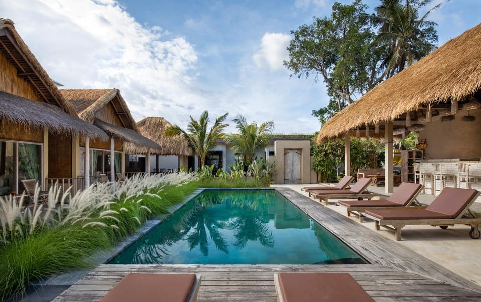 Property building, Swimming pool