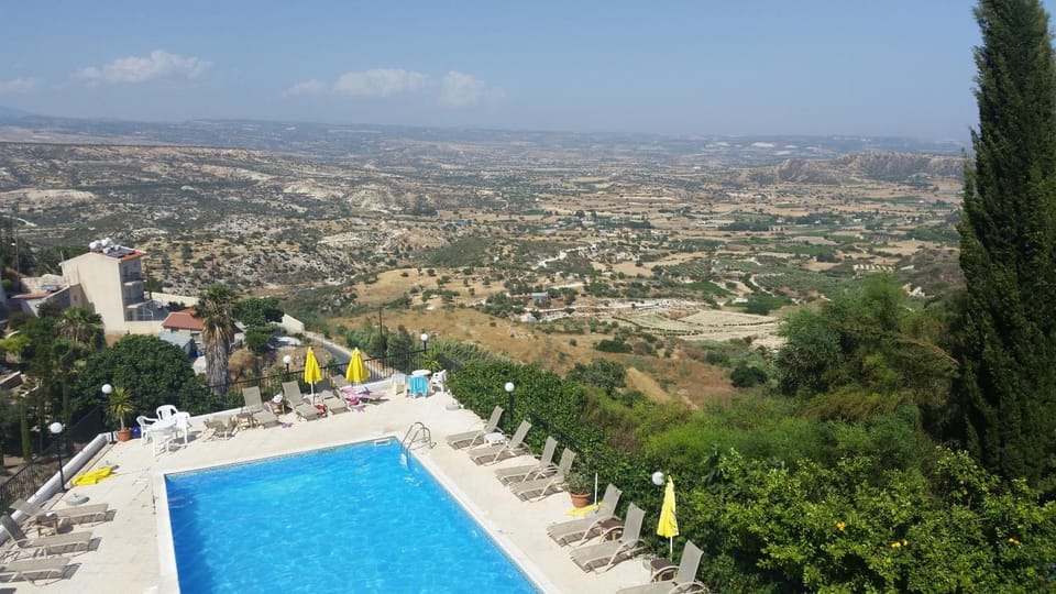 Mountain view, Pool view