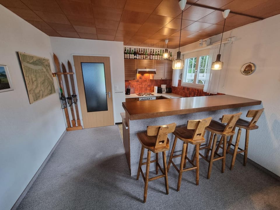 Seating area, kitchen