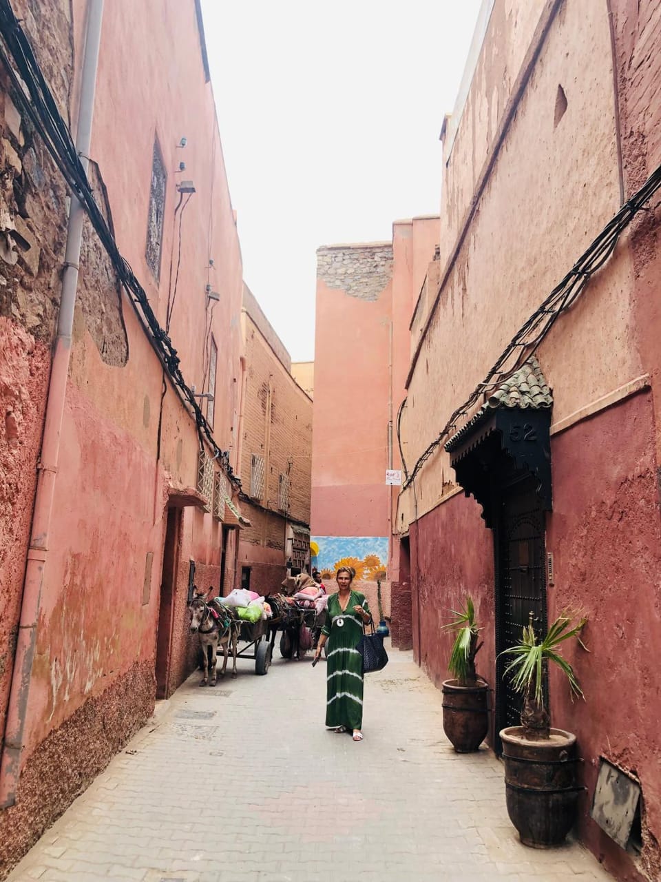 Facade/entrance, Neighbourhood, Street view