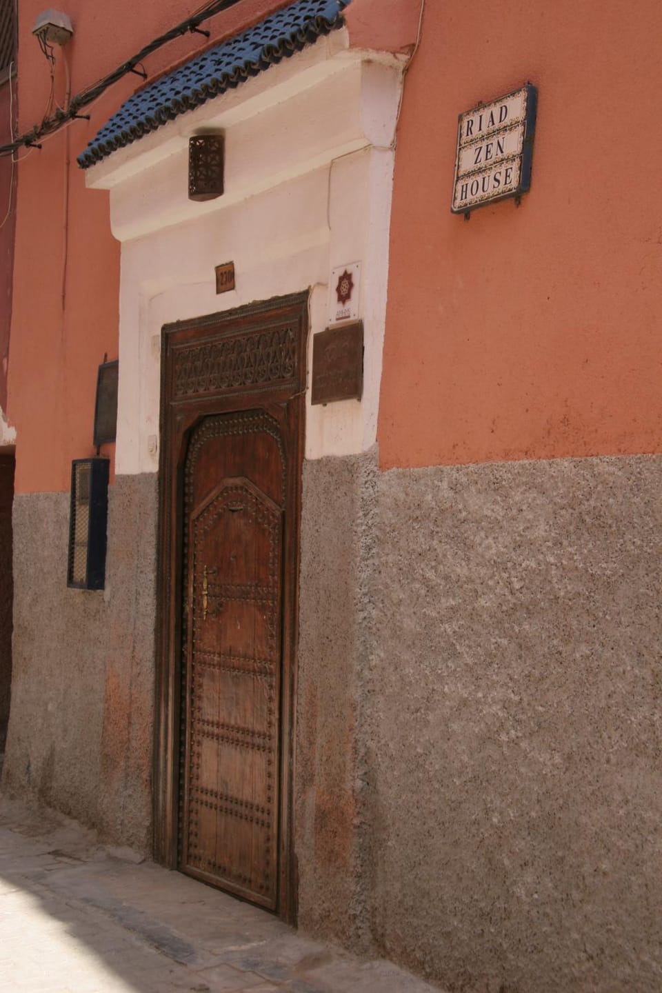 Facade/entrance