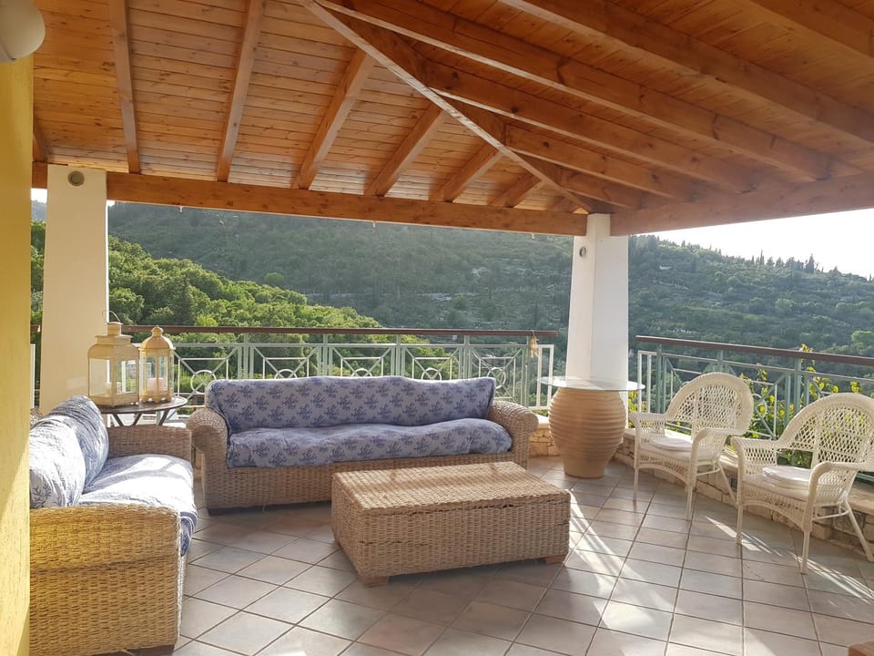 Balcony/Terrace, Living room
