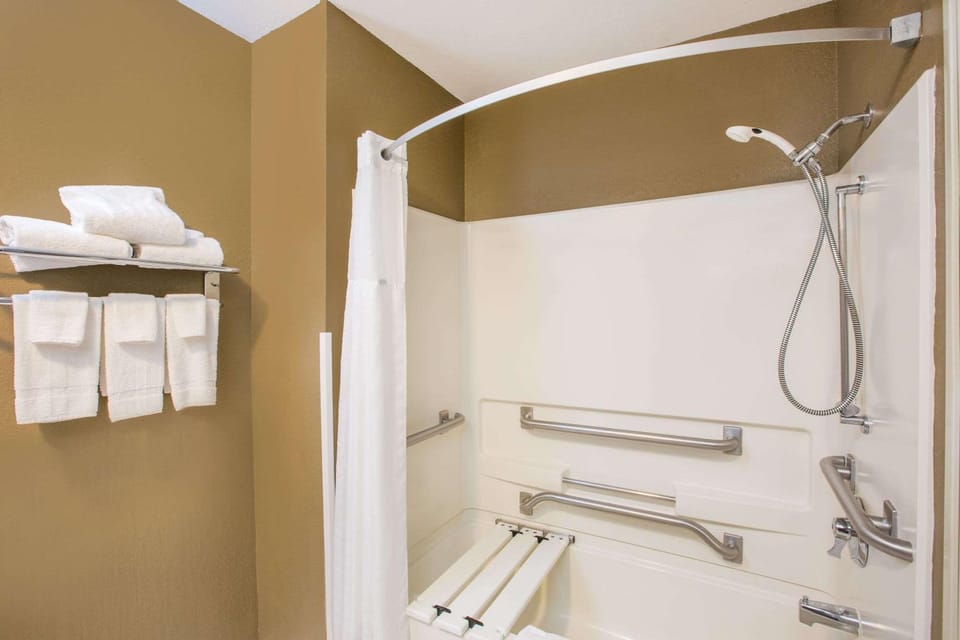 Bathroom, Photo of the whole room, On site