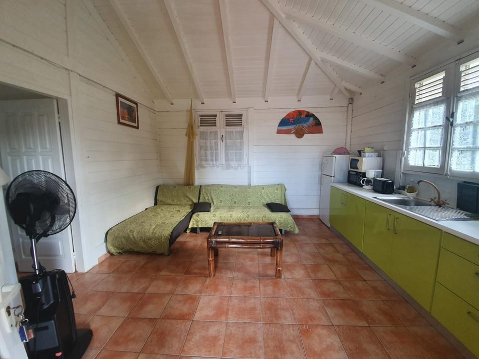 BUNGALOW BASSIN TROUVE House in Sainte-Anne