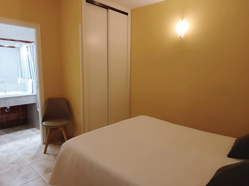 Apartamentos Querol Apartment in Aragon