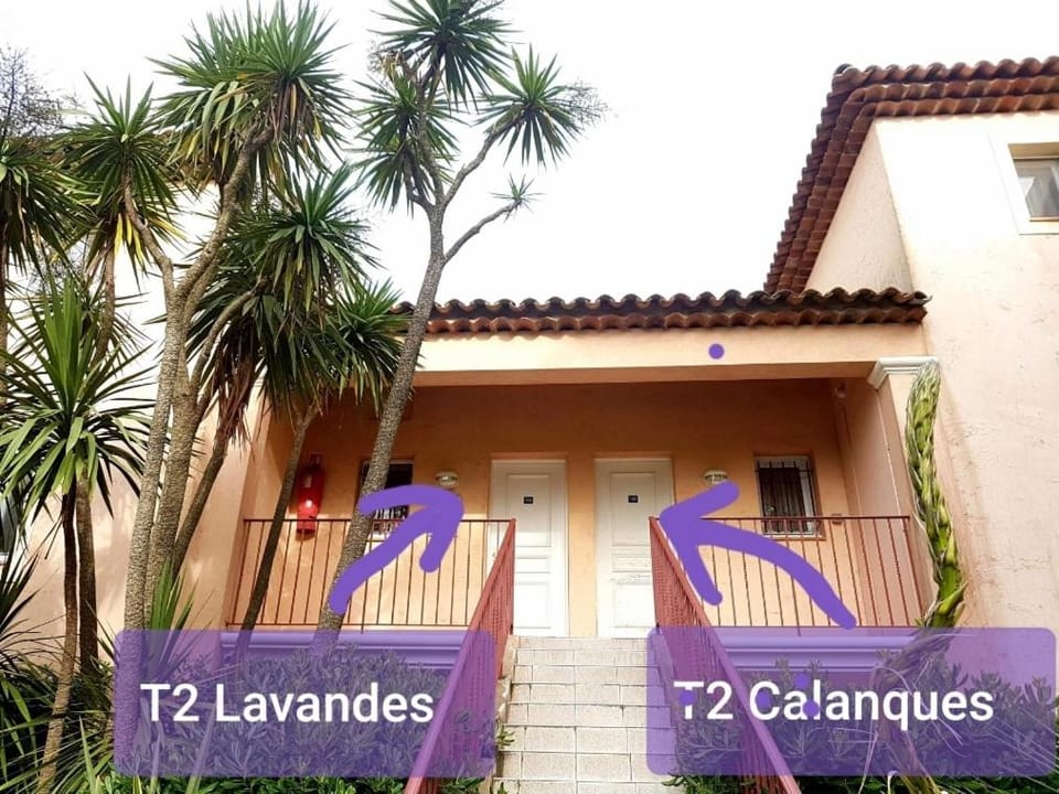 Property building, Facade/entrance, Balcony/Terrace