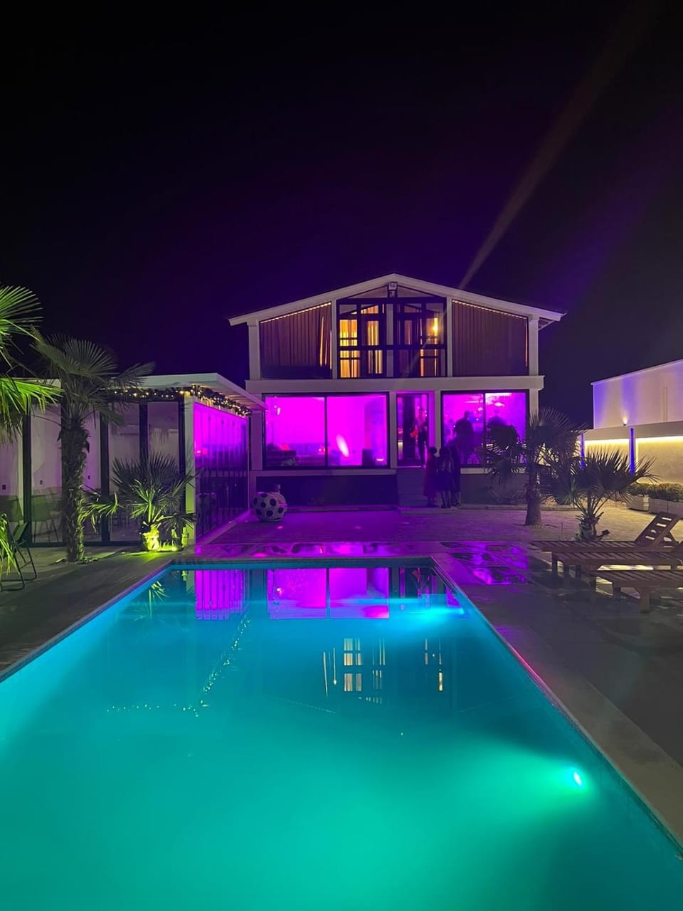 Night, Swimming pool, Swimming pool, sunbed