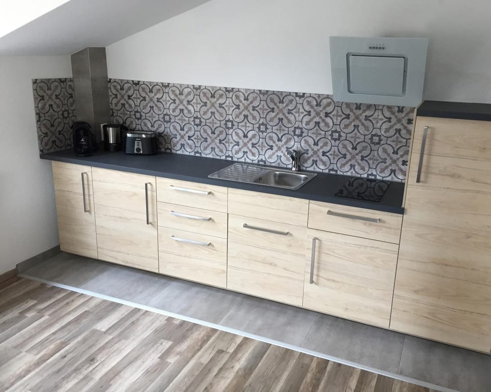 Coffee/tea facilities, Kitchen or kitchenette, Decorative detail