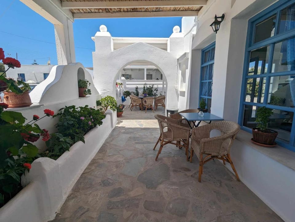Barbaras Apartment hotel in Naousa