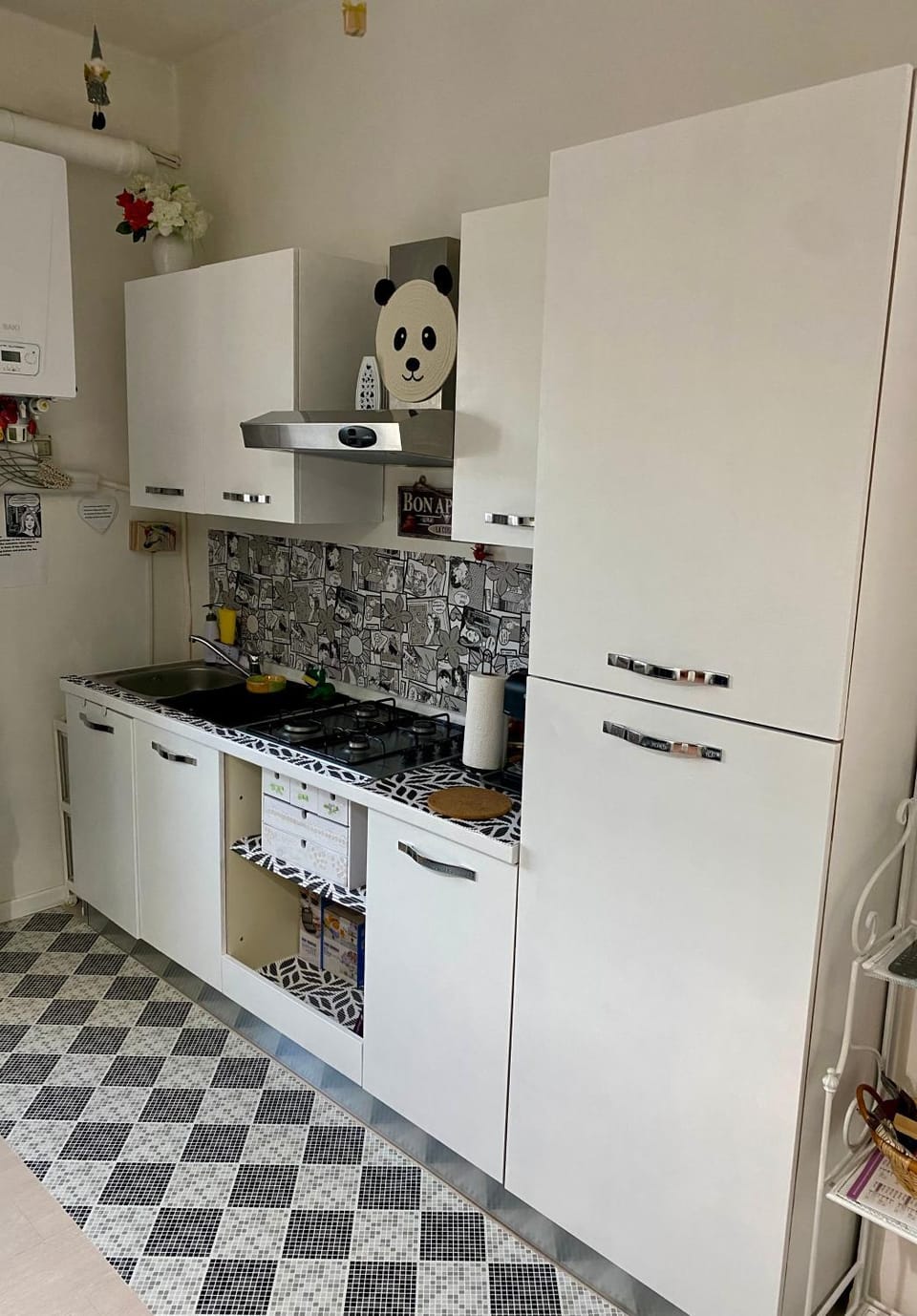 Kitchen or kitchenette