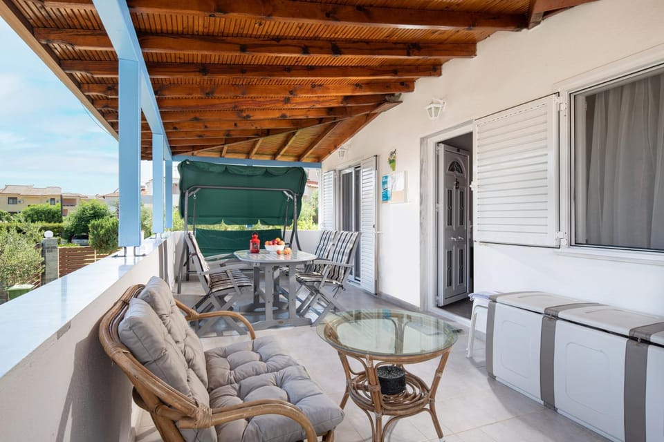 Patio, Balcony/Terrace, Seating area