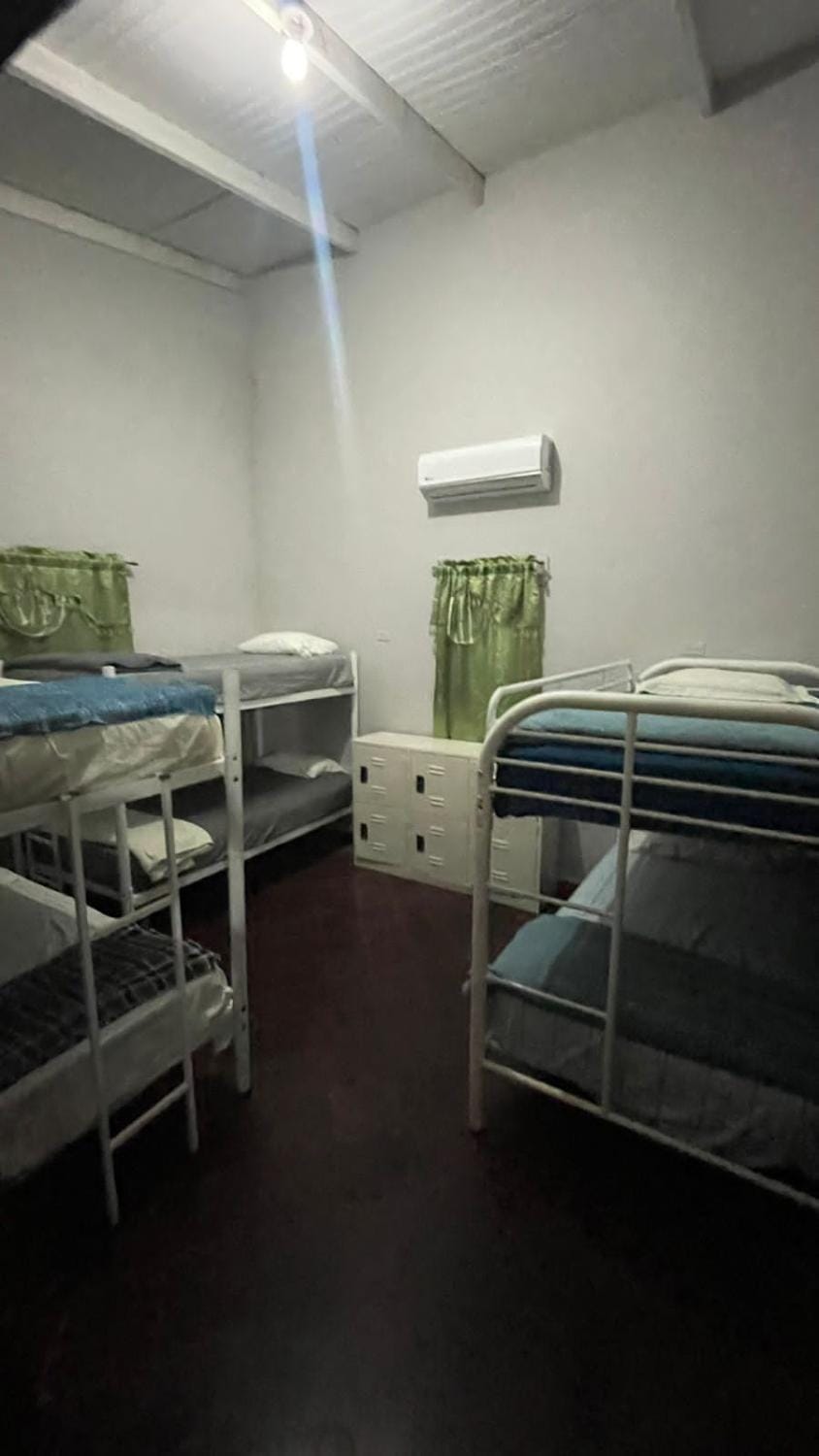 Stella Hostal - Central Park Bed and Breakfast in Honduras