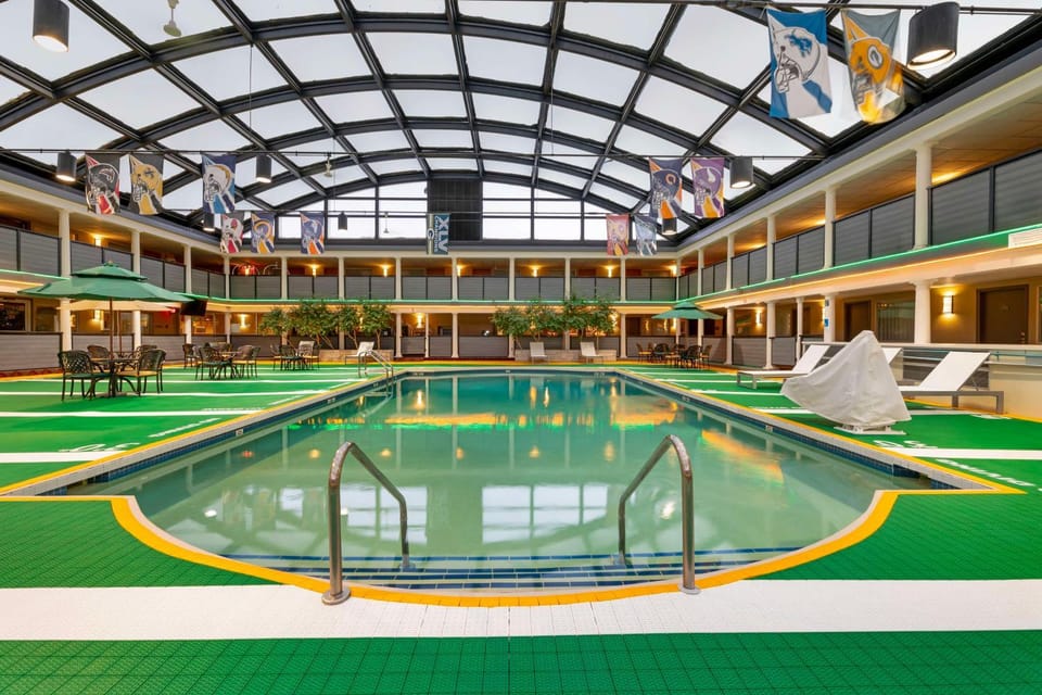 Pool view, Swimming pool, Swimming pool