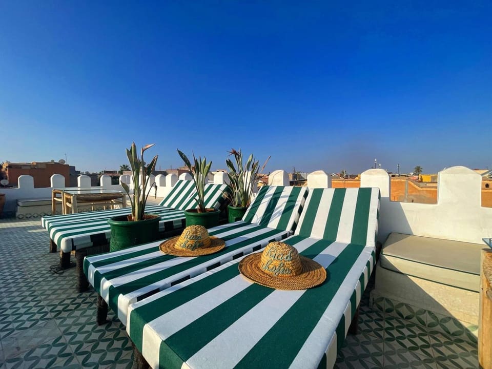 Solarium, View (from property/room), City view, Garden view, Landmark view