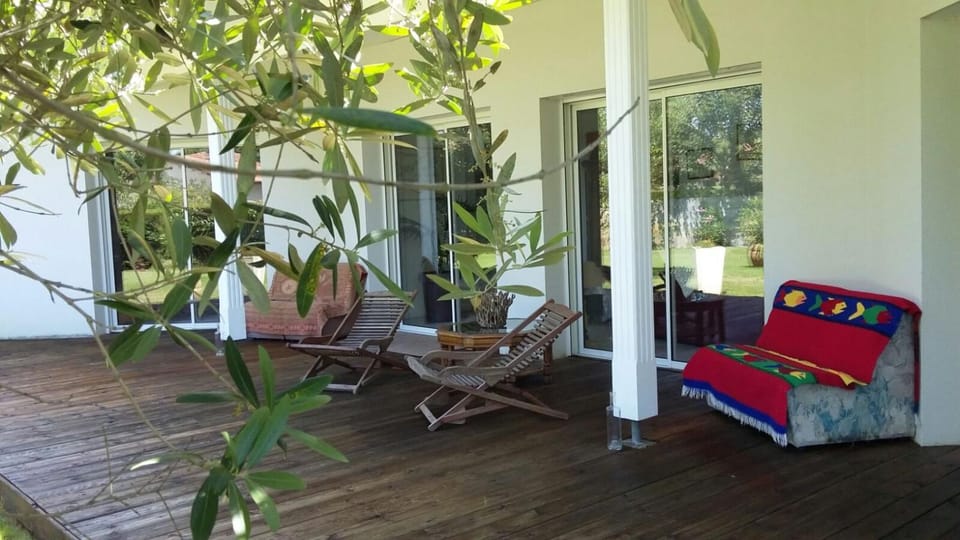Agréable Maison sur le Bassin d'Arcachon Bed and Breakfast in Andernos-les-Bains