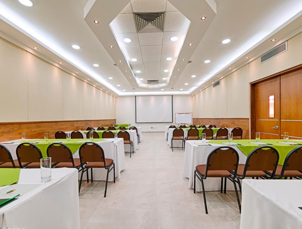 Meeting/conference room