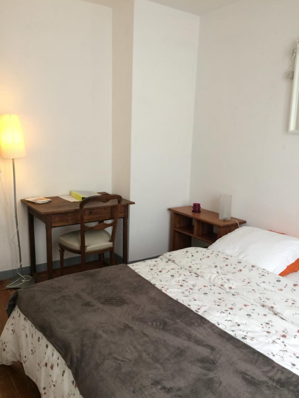 Seating area, Bedroom