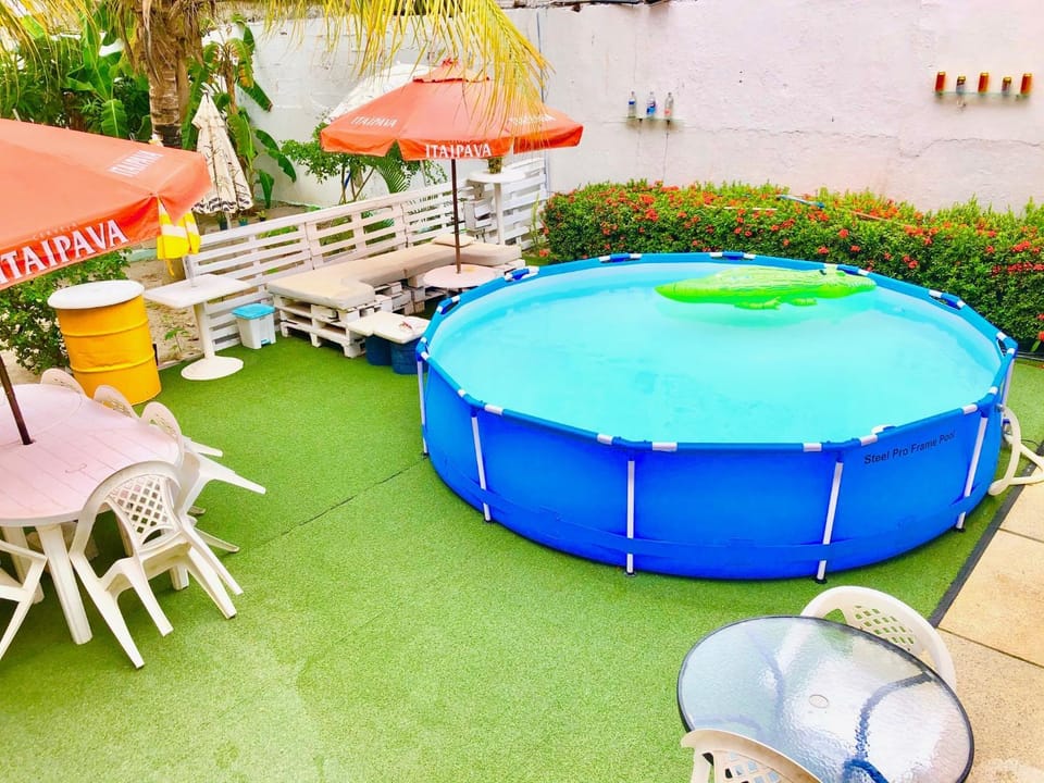 Swimming pool, Swimming pool