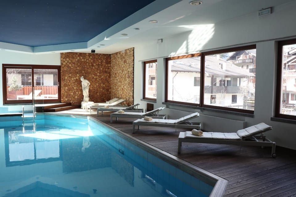 Spa and wellness centre/facilities, Pool view, Swimming pool