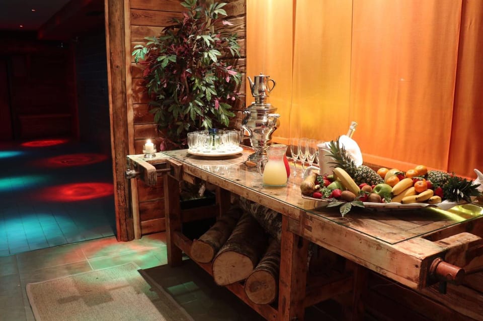 Spa and wellness centre/facilities, Food and drinks, Food, Drinks