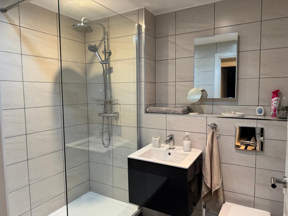 Centrally located apartment in Duke Street- free parking- two bathrooms Apartment in Liverpool