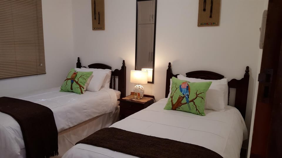 African Dwarf Kingfisher Guesthouse Bed and Breakfast in KwaZulu-Natal