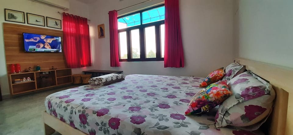 IbisHouse Farm Stay Bed and Breakfast in Uttar Pradesh