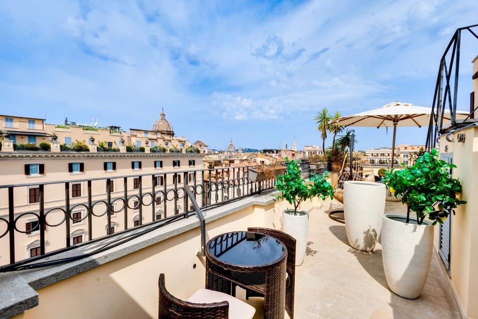 Property building, Balcony/Terrace