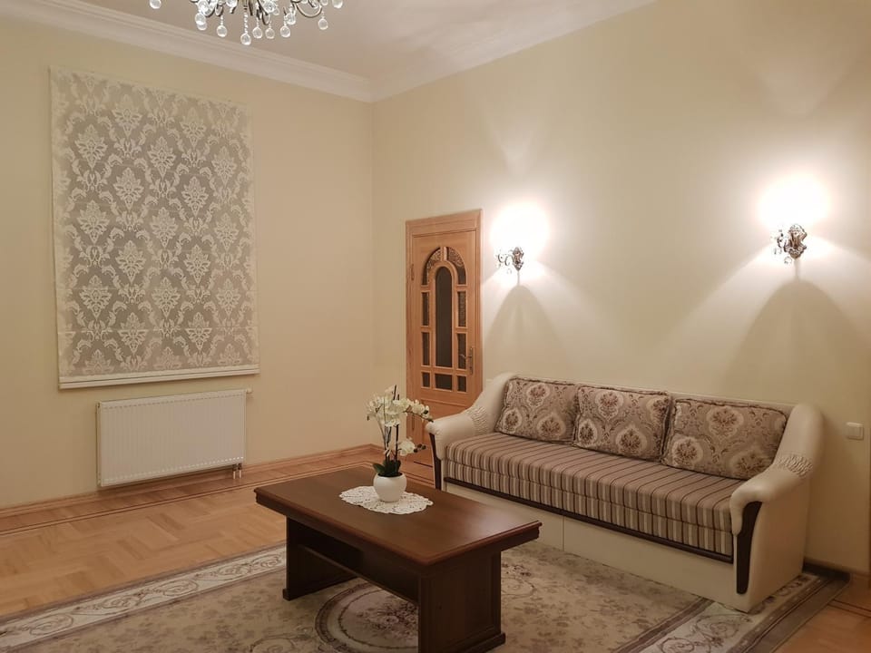 Decorative detail, Seating area