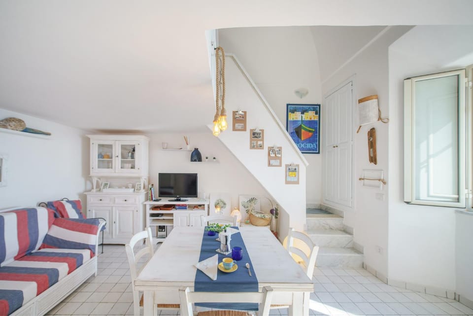 Living room, Seating area, Area and facilities