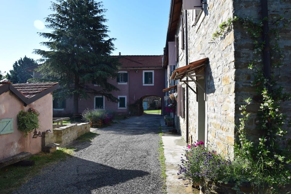 La Cascina Langa House in Liguria
