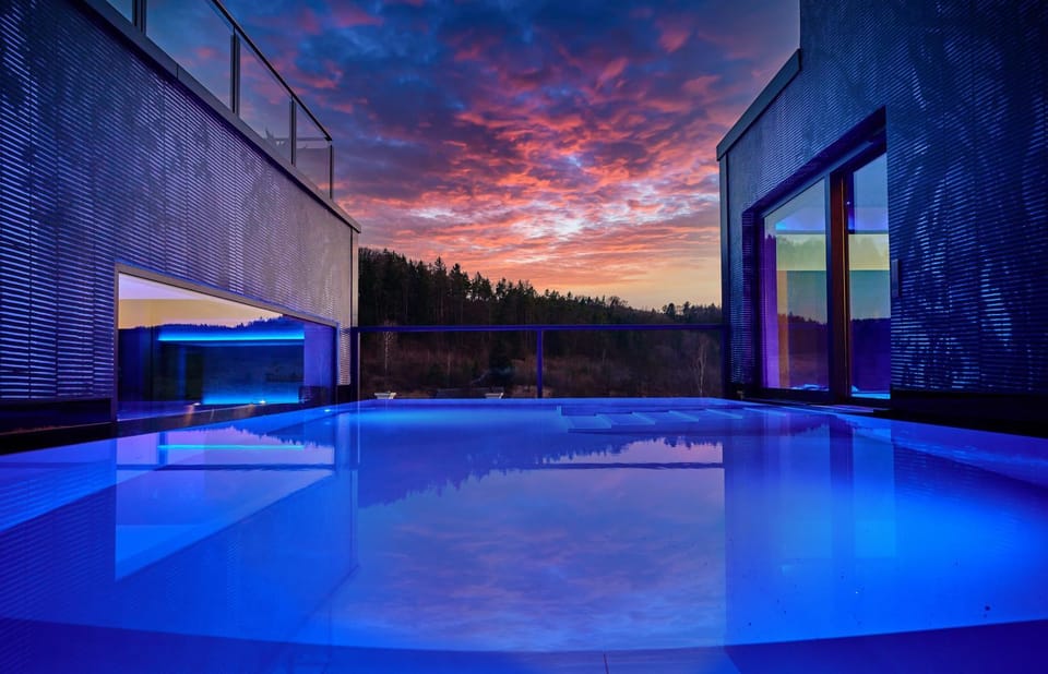 Pool view, Swimming pool