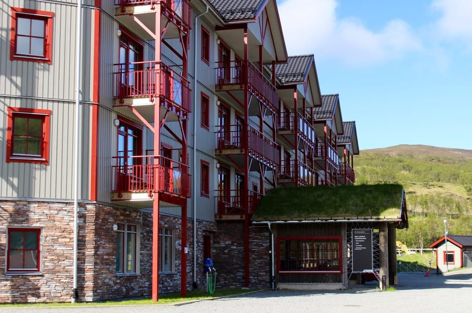 Property building, Day