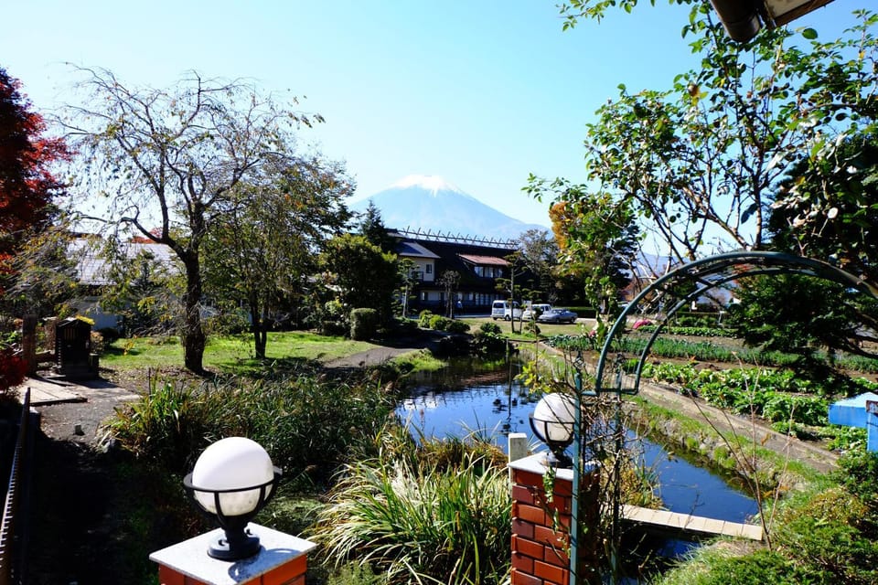 Lake Oshino Ryokan in Shizuoka Prefecture